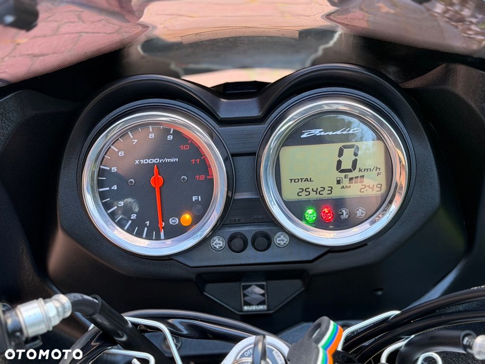 Suzuki Bandit - 29