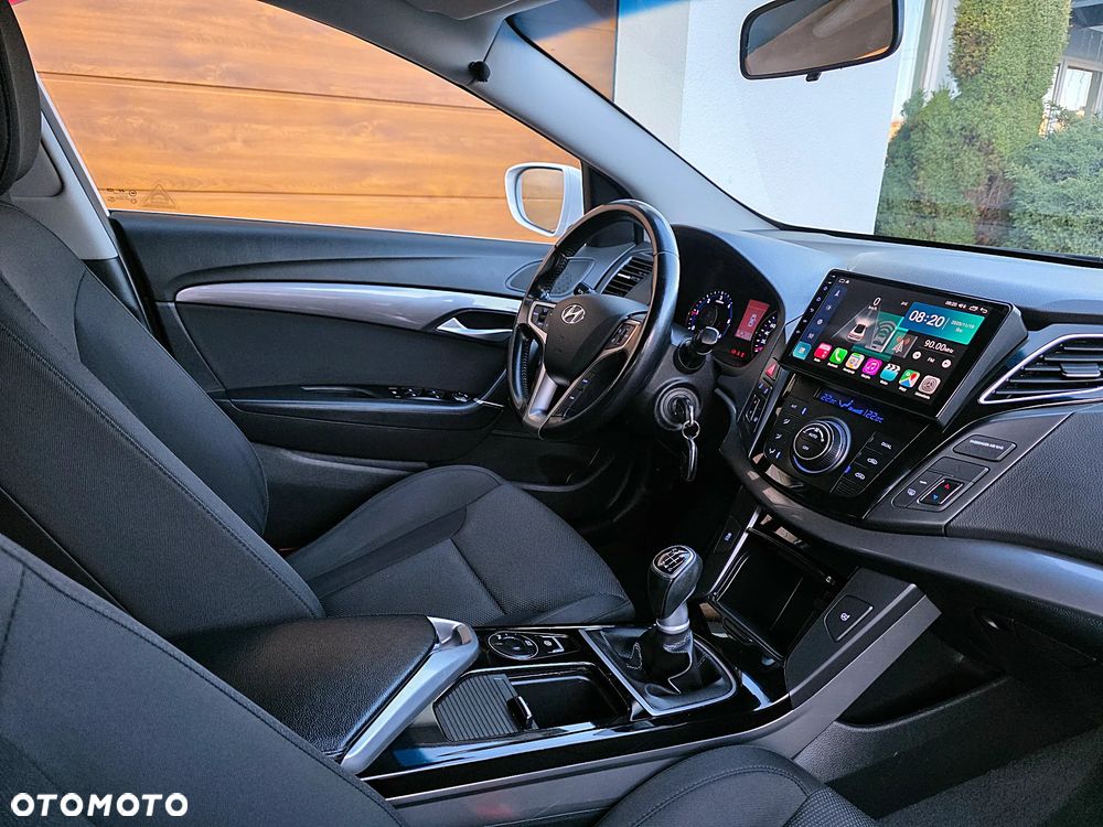 Hyundai i40 Kombi 1.7 CRDi Premium - 21