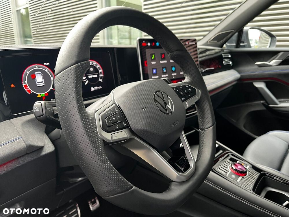 Volkswagen Tiguan - 11