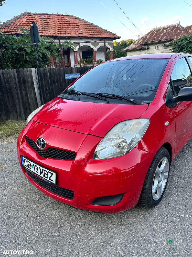 Toyota Yaris 1.3 Luna - 2