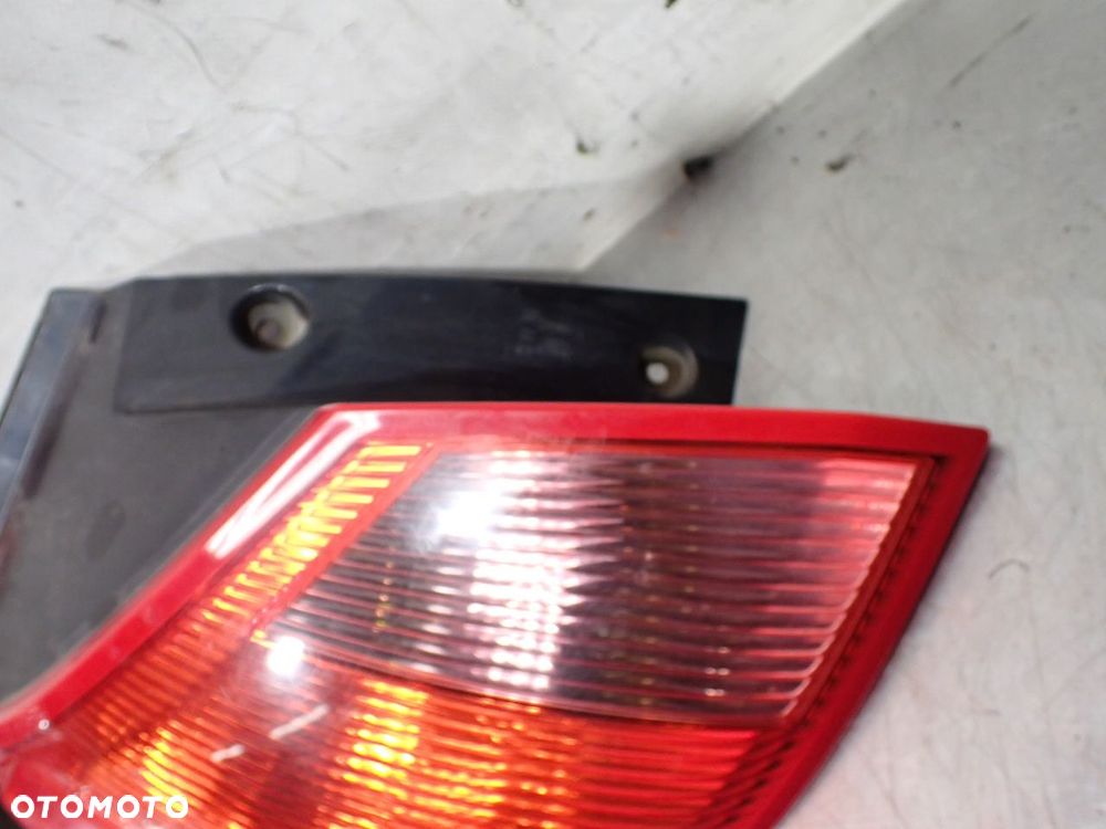 LAMPA LEWA TYLNA MITSUBISHI COLT CZ3 1.3 MR957365 - 3