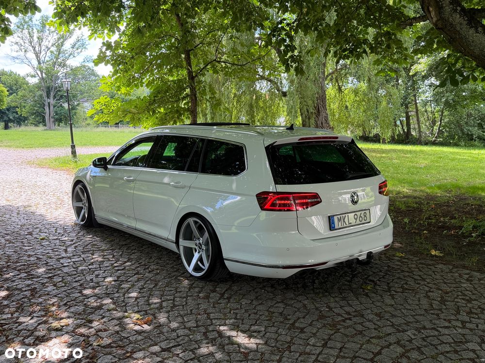 Volkswagen Passat 2.0 TDI SCR 4Mot DSG Highline - 3