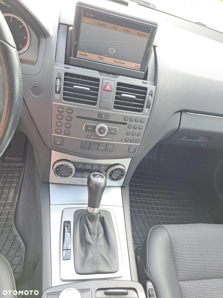 Mercedes-Benz Klasa C 220 CDI DPF Automatik BlueEFFICIENCY Avantgarde - 17