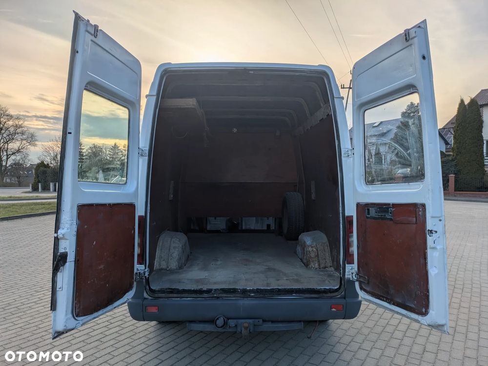 Mercedes-Benz Sprinter 906.211 - 11