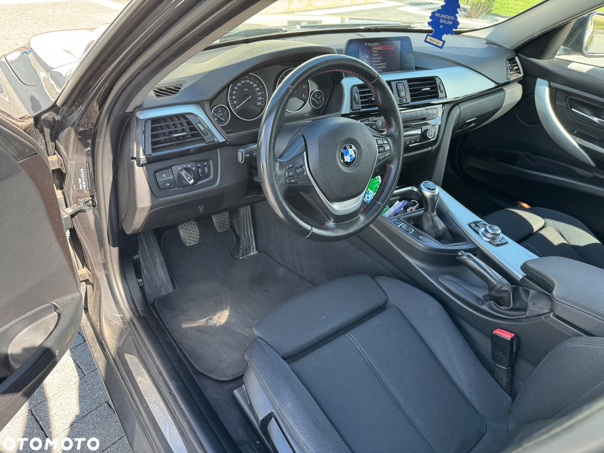 BMW Seria 3 318d Touring Sport Line - 14