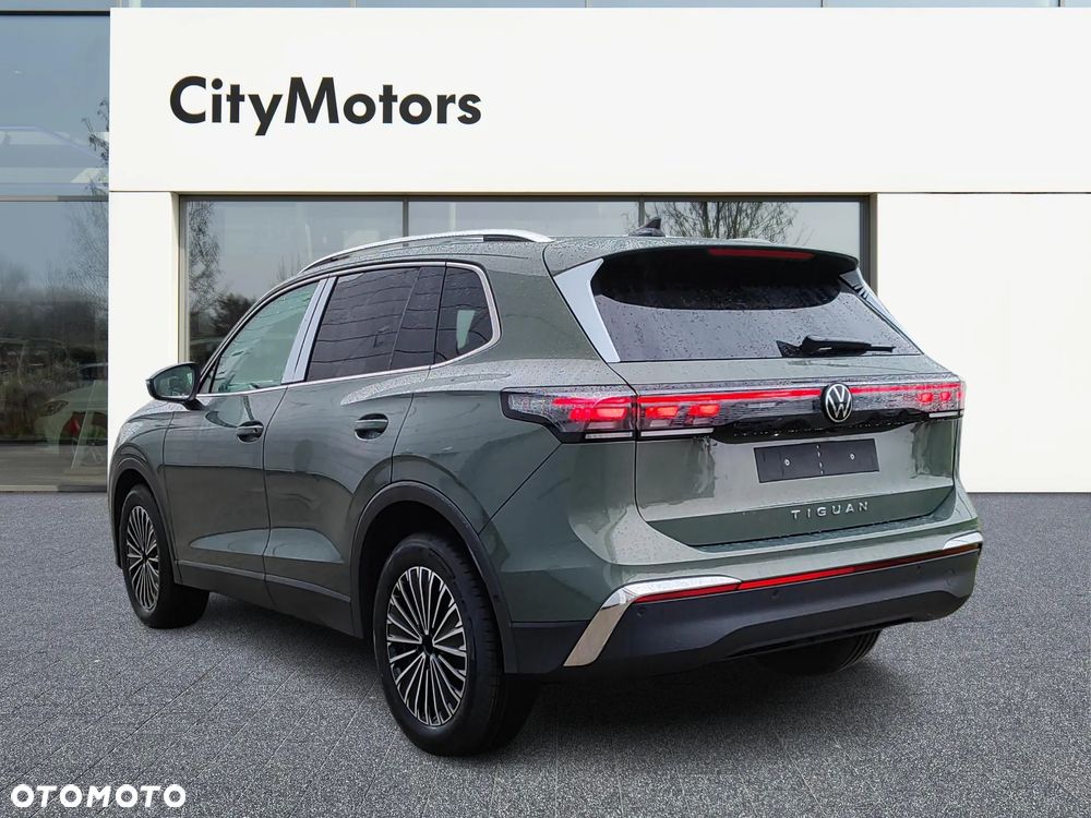 Volkswagen Tiguan 2.0 TDI Elegance DSG - 5