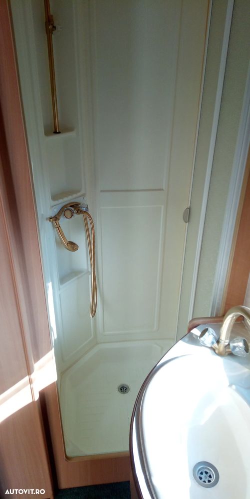 Fleetwood Colchester 500EB - 12