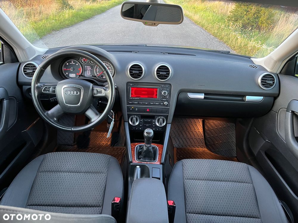 Audi A3 Sportback 2.0 TDI DPF Ambiente - 19