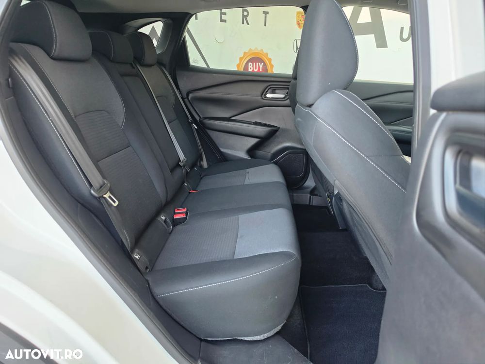 Nissan Qashqai 1.3 l MHEV X-Tronic 4WD N-Connecta - 13