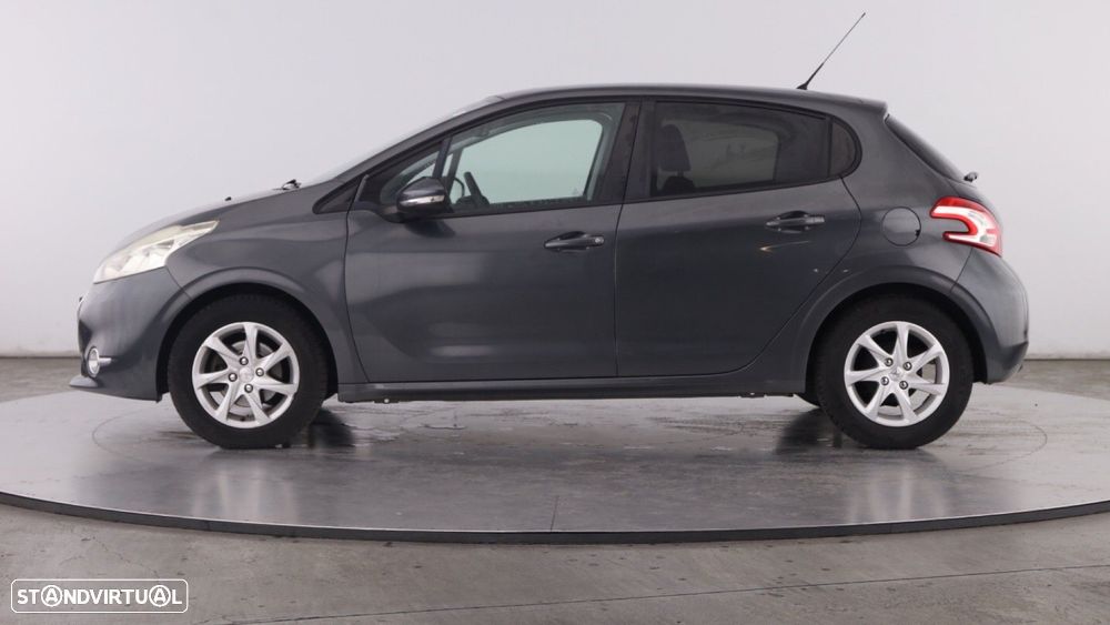 Peugeot 208 1.2 PureTech Active - 4