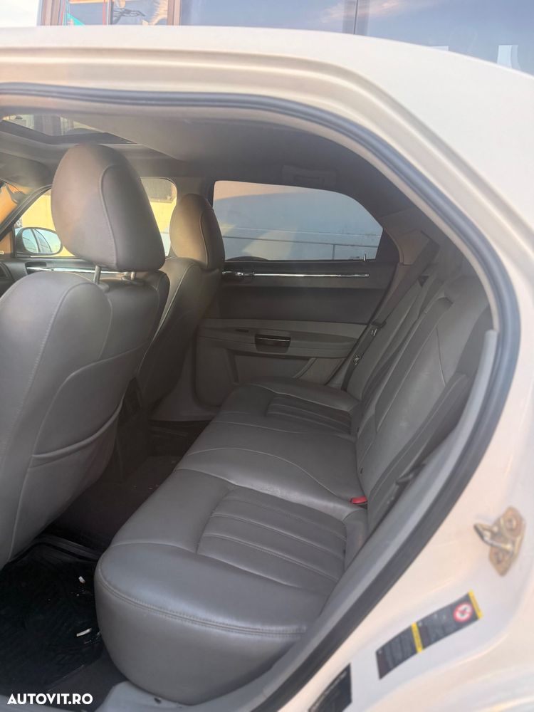 Chrysler 300C Touring 3.0L CRD V6 aut - 7