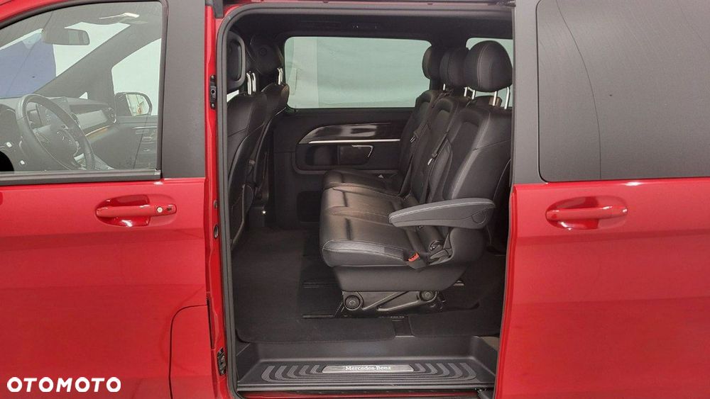 Mercedes-Benz Klasa V - 19