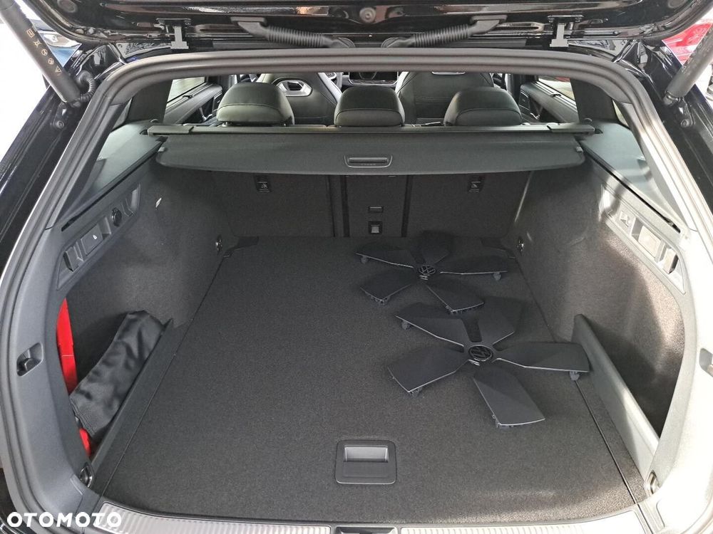 Volkswagen Passat - 17