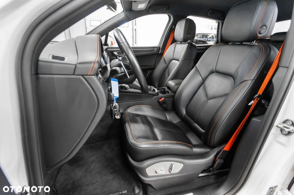 Porsche Macan Standard - 34