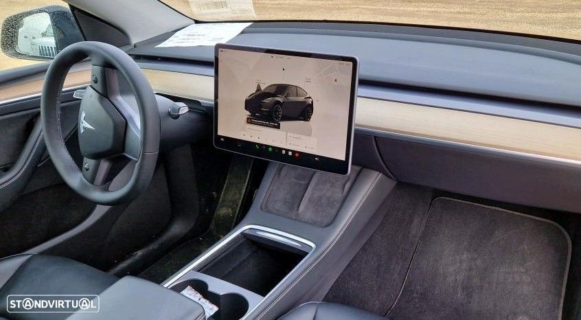 Tesla Model Y Tração Traseira - 17