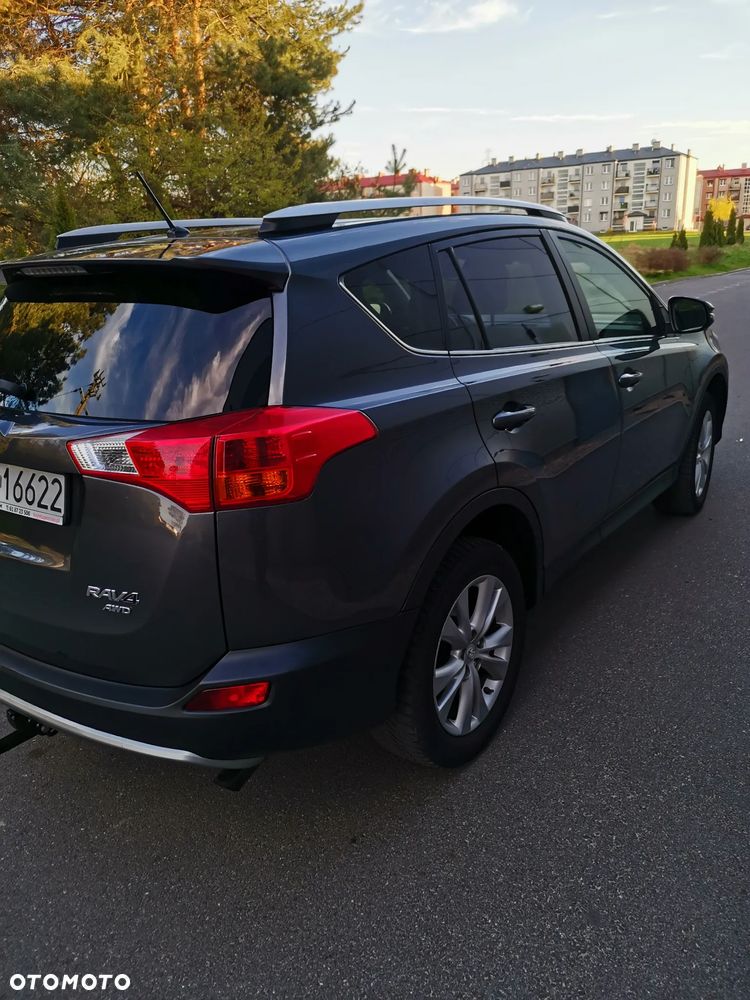 Toyota RAV4 2.2 D-4D Premium - 10