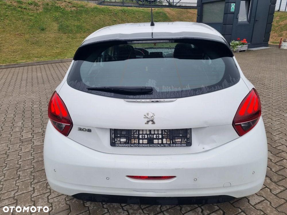Peugeot 208 - 7