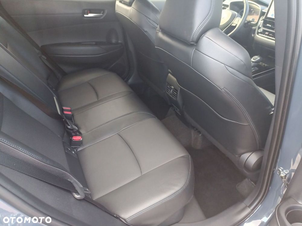 Toyota Corolla Cross 2.0 Hybrid Executive - 12