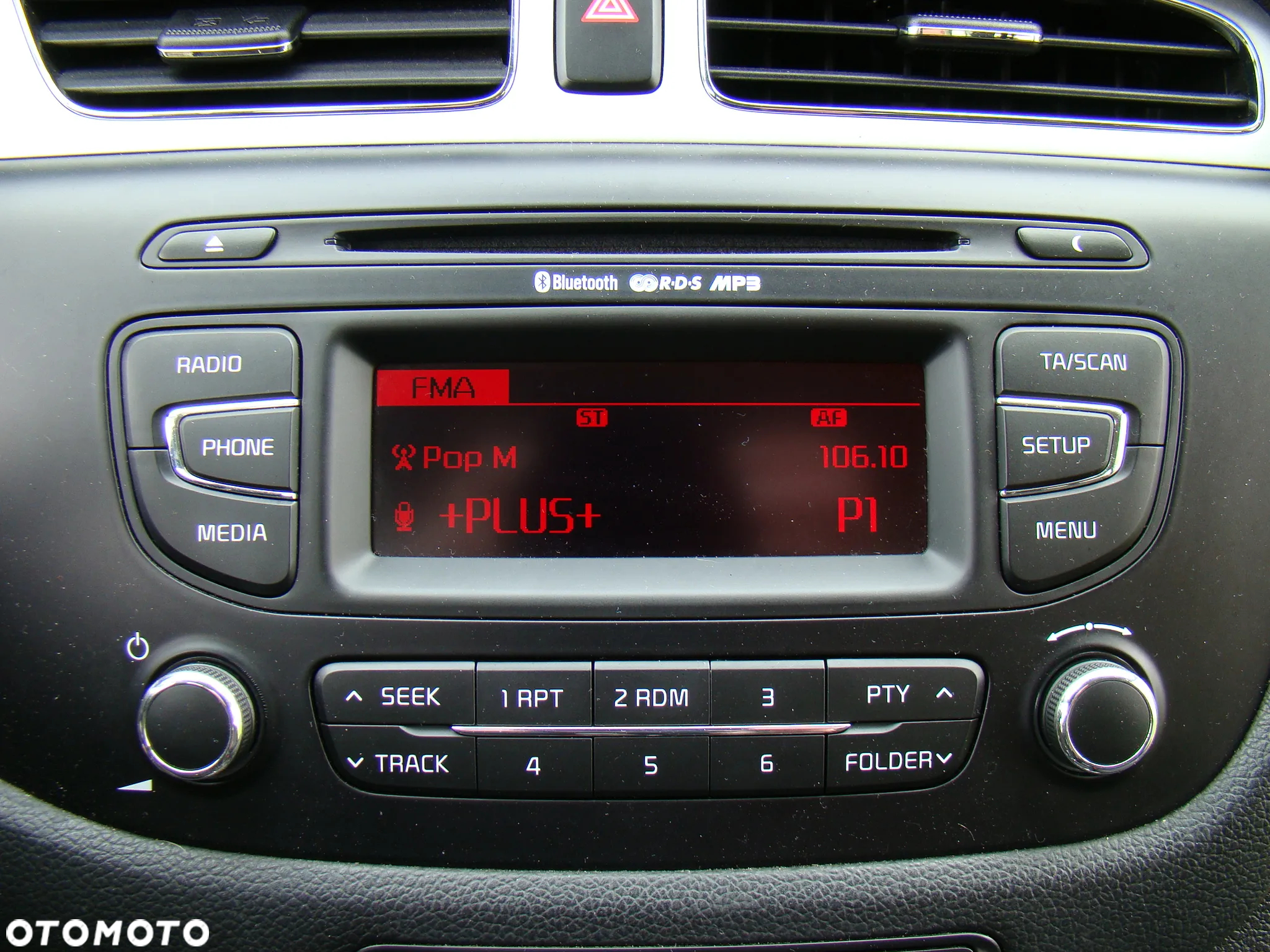 Kia Ceed Cee'd 1.6 GDI L - 24