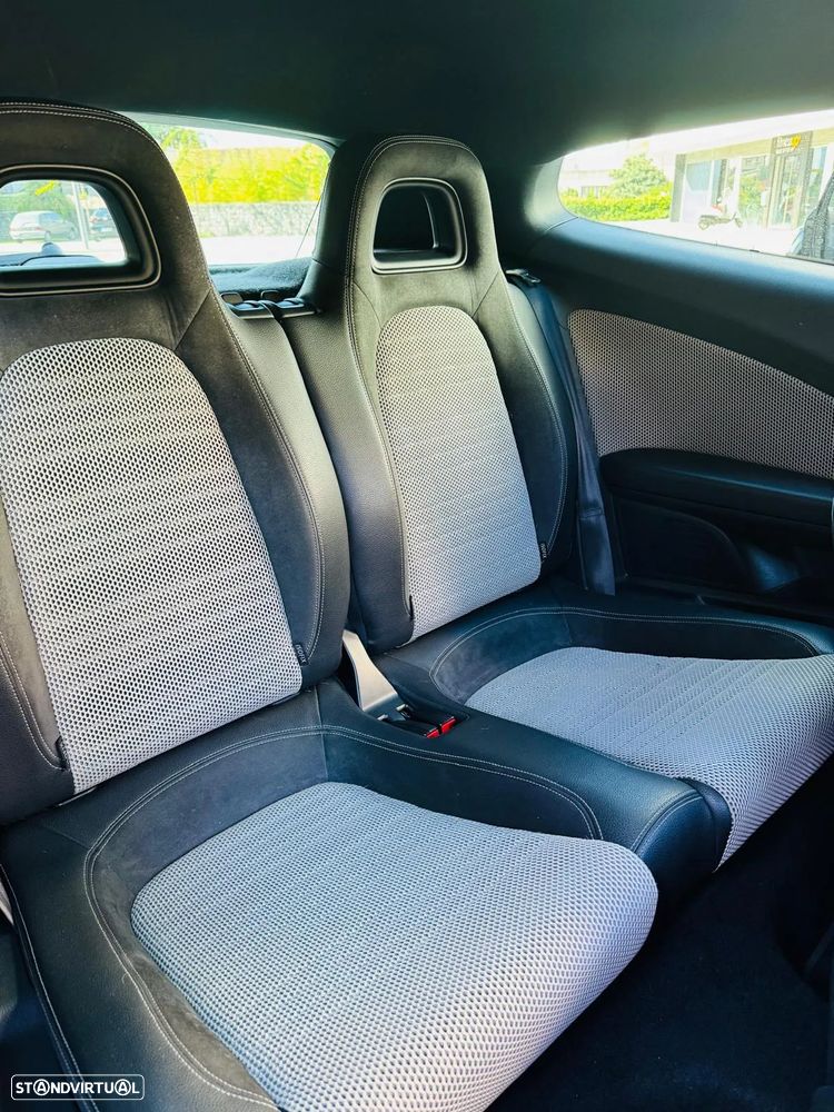 VW Scirocco 2.0 TDI Sport - 6