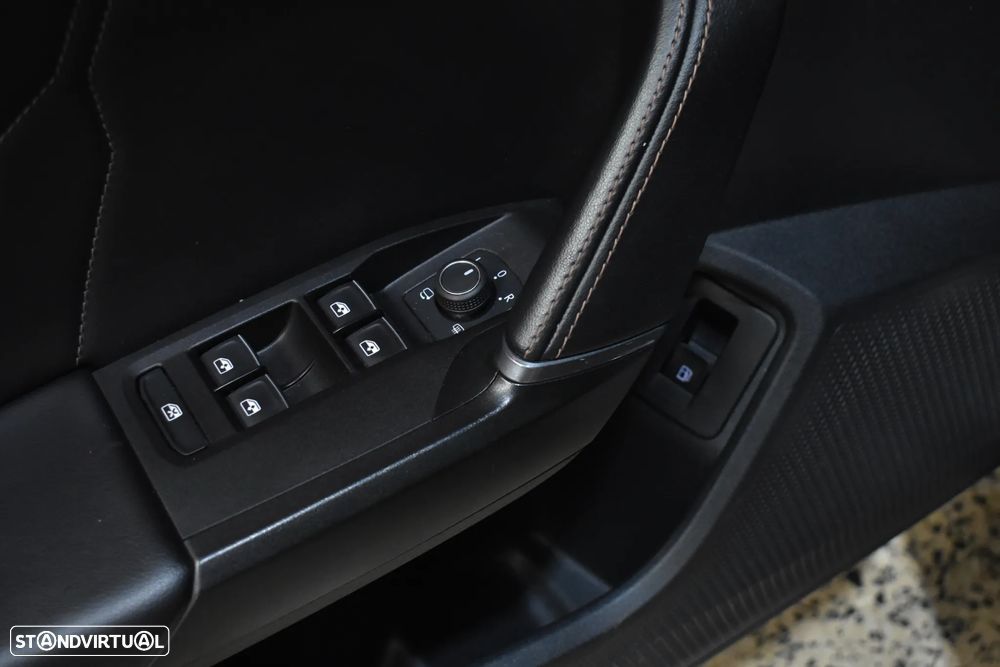 Cupra Leon 1.4 e-Hybrid VZ DSG - 18