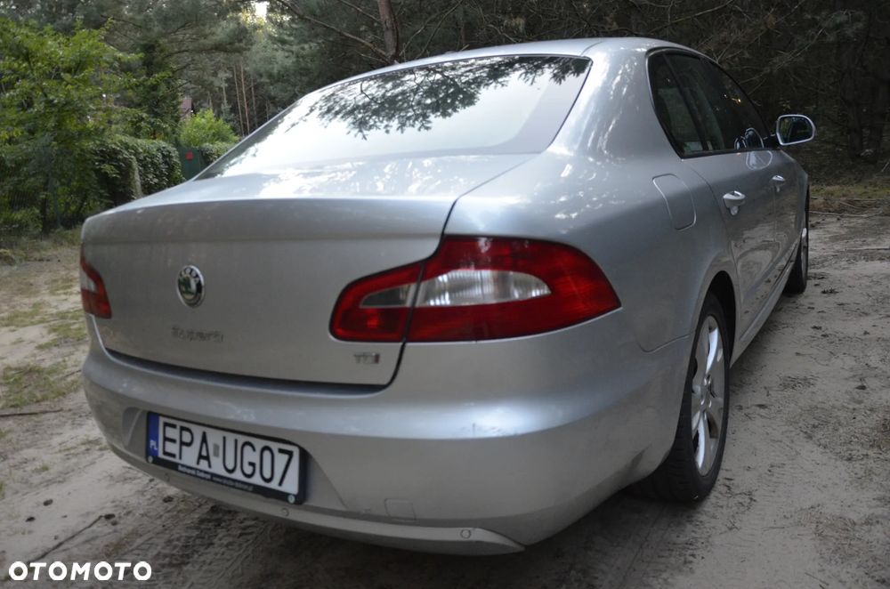 Skoda Superb 2.0 TDI Active - 15