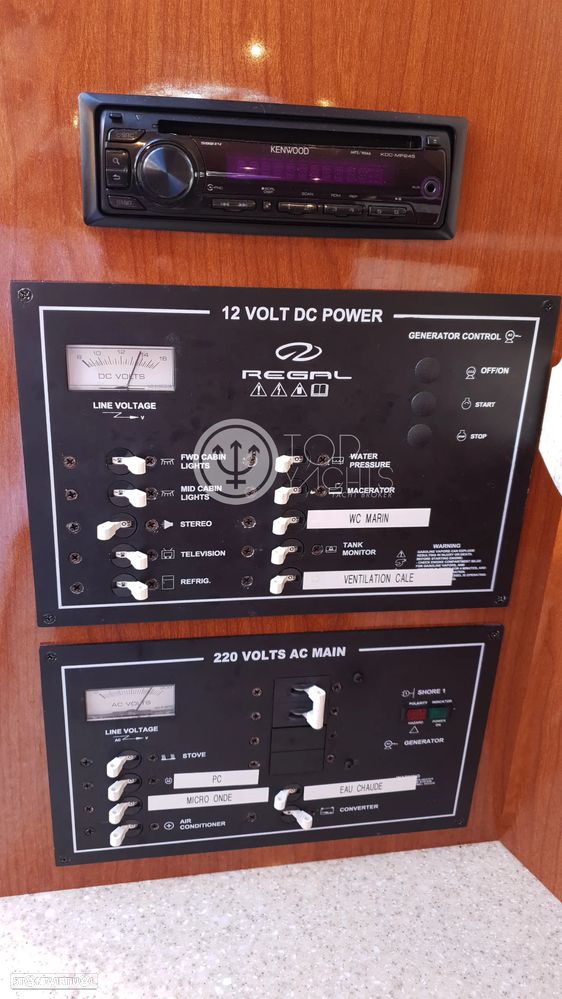 Regal 2665 Commodore - 24