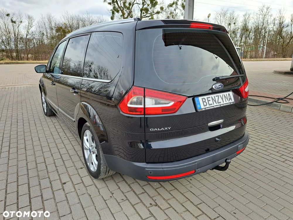 Ford Galaxy - 11