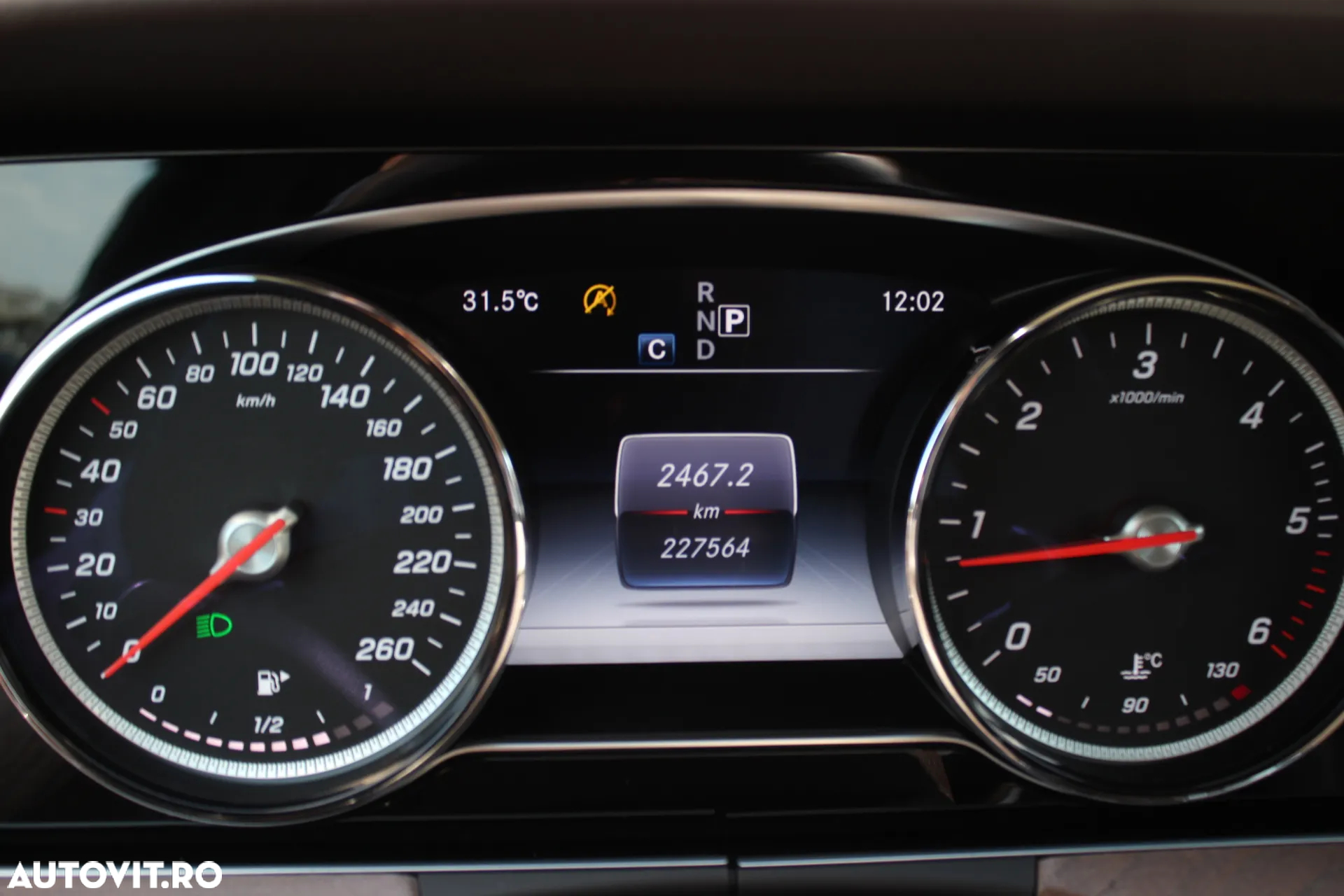 Mercedes-Benz E 220 d 9G-TRONIC Exclusive - 19
