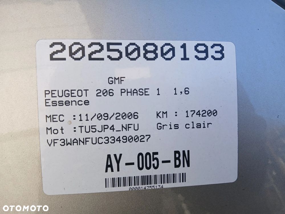 Peugeot 207 110 Sport - 10