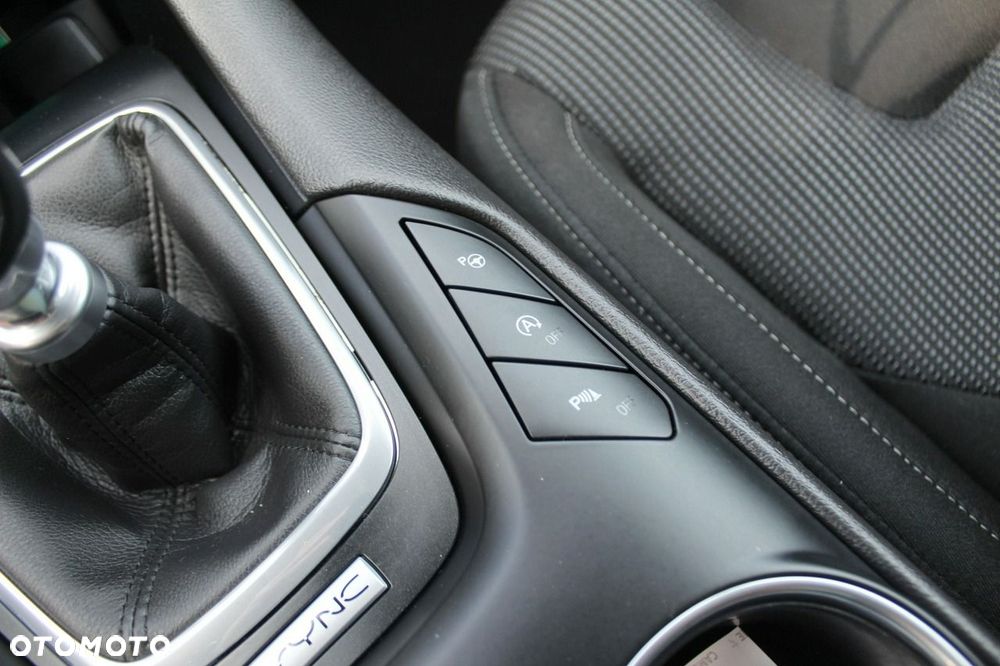 Ford Mondeo - 18