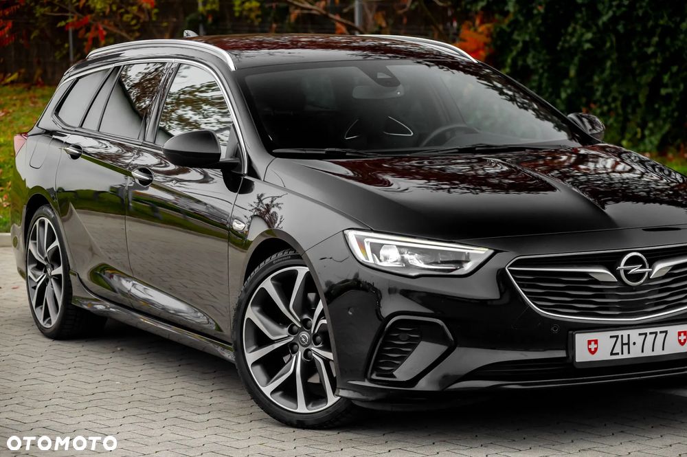 Opel Insignia 2.0 T 4x4 GSi S&S - 38