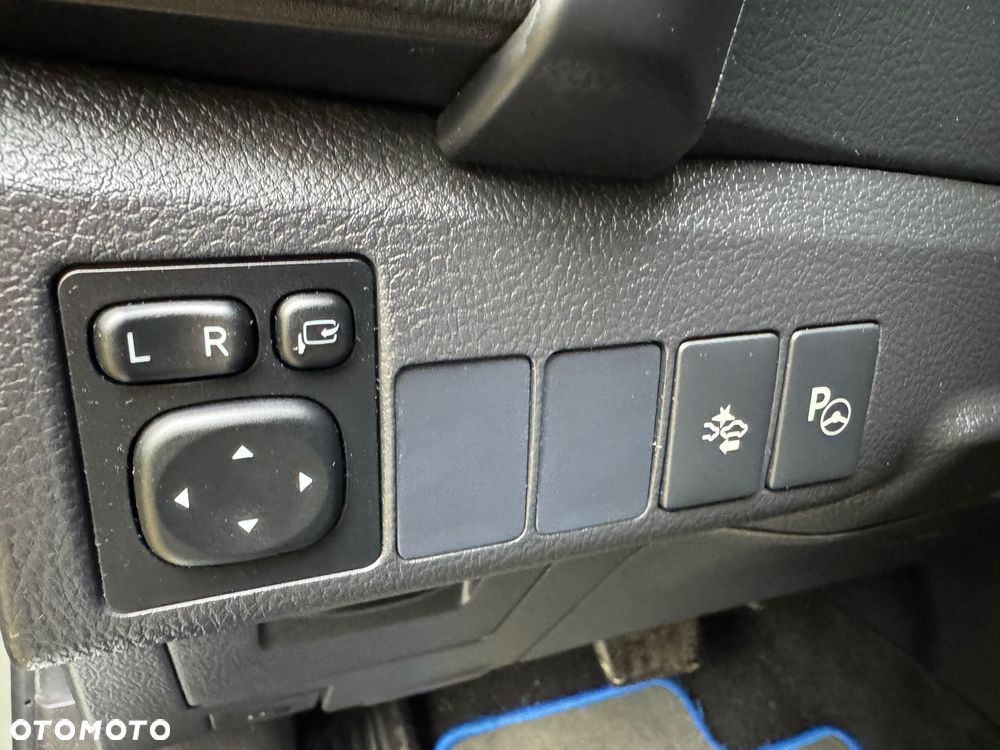 Toyota Auris 1.8 Executive - 17