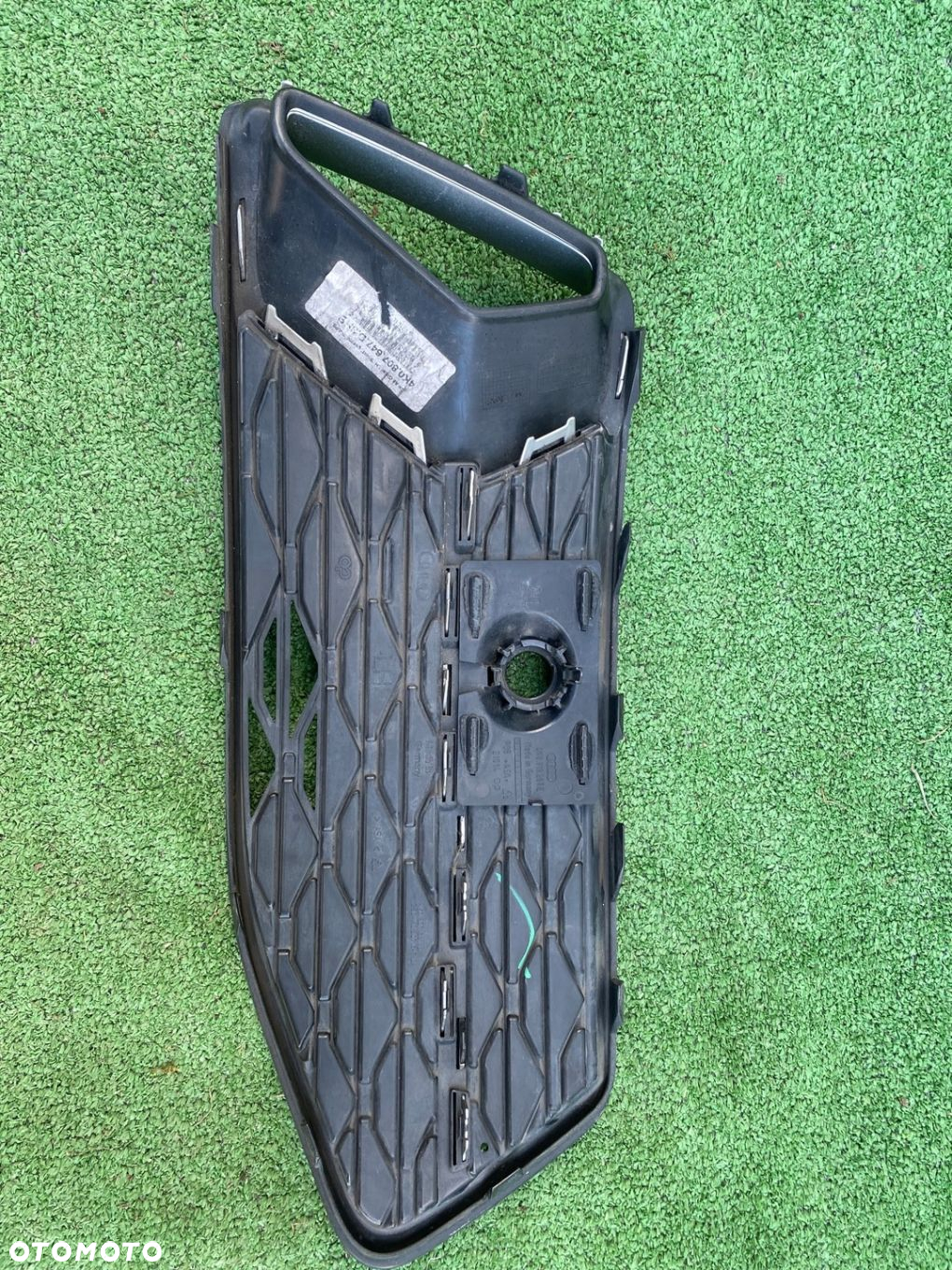 KRATKA ZDERZAKA PRZÓD LEWA AUDI A6 4KO807681D - 3