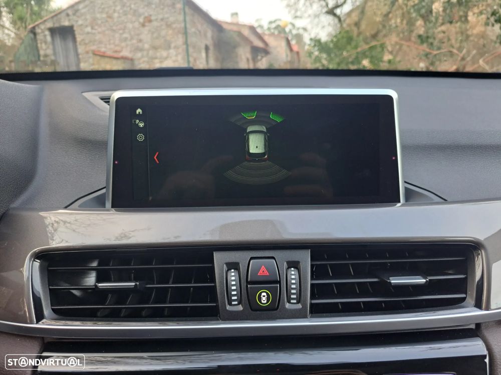 BMW X1 sDrive18d Aut. xLine - 38