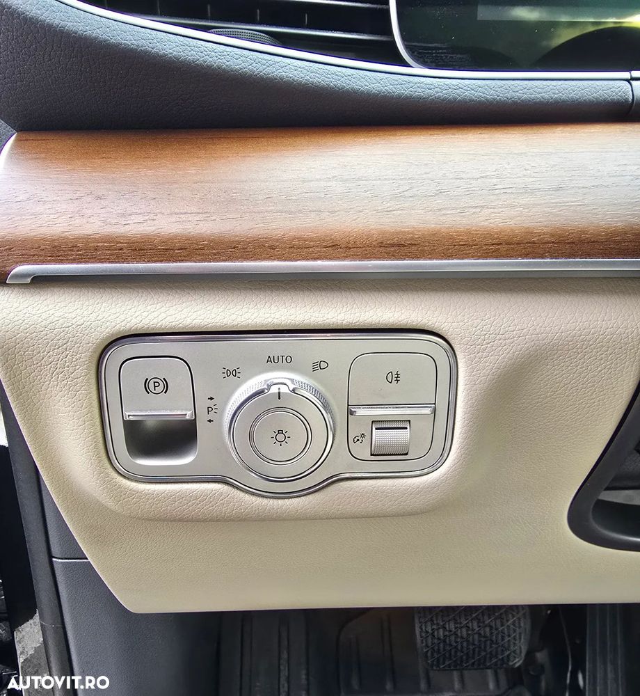 Mercedes-Benz GLE 300 d 4MATIC - 10