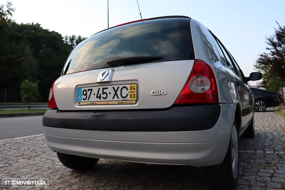 Renault Clio 1.2 16V Expression - 27