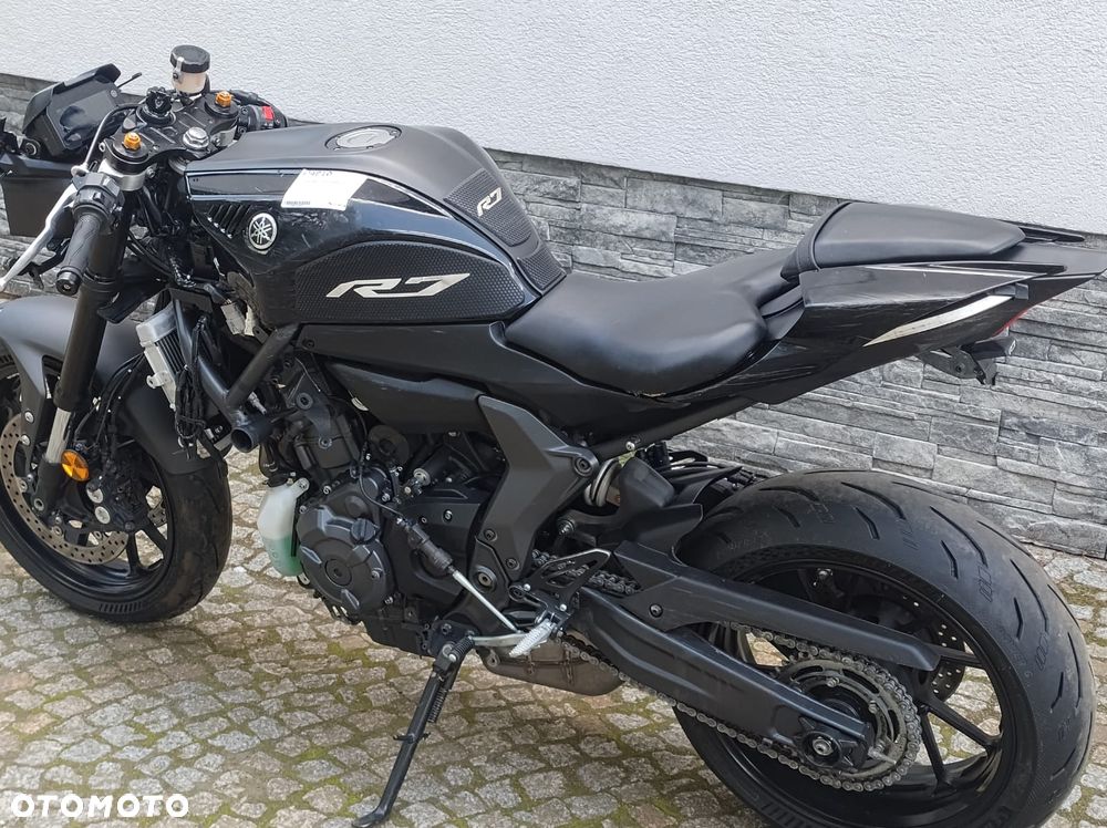 Yamaha R7 - 22