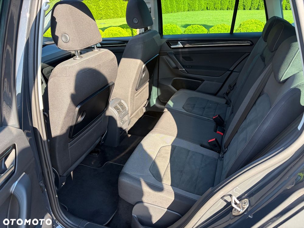 Volkswagen Golf Sportsvan 1.5 TSI ACT OPF Highline - 10