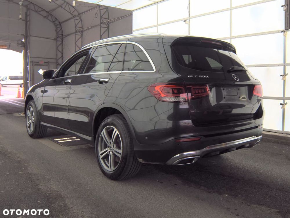 Mercedes-Benz GLC 250 4Matic 9G-TRONIC Exclusive - 6
