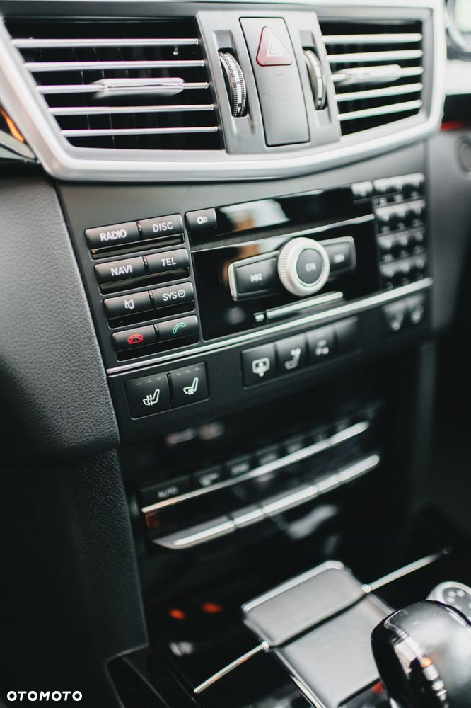 Mercedes-Benz Klasa E 63 AMG AMG Speedshift 7G-MCT - 39