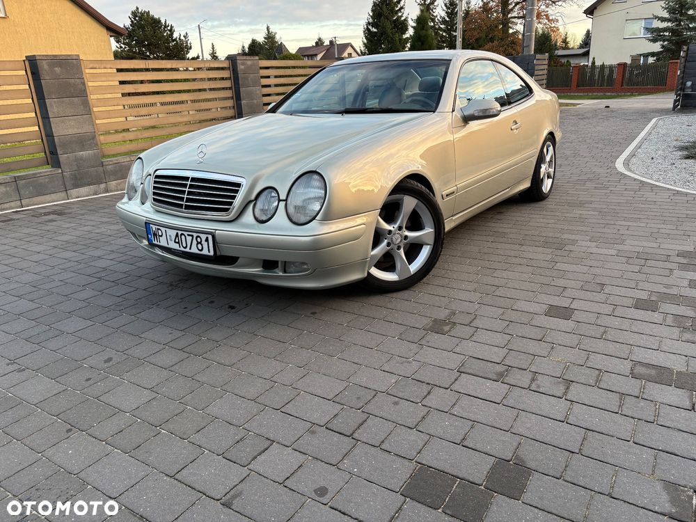 Mercedes-Benz CLK - 3
