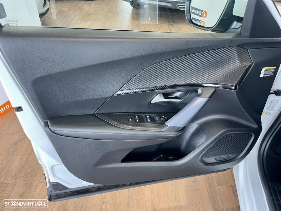 Peugeot 2008 1.2 PureTech Allure Pack - 25