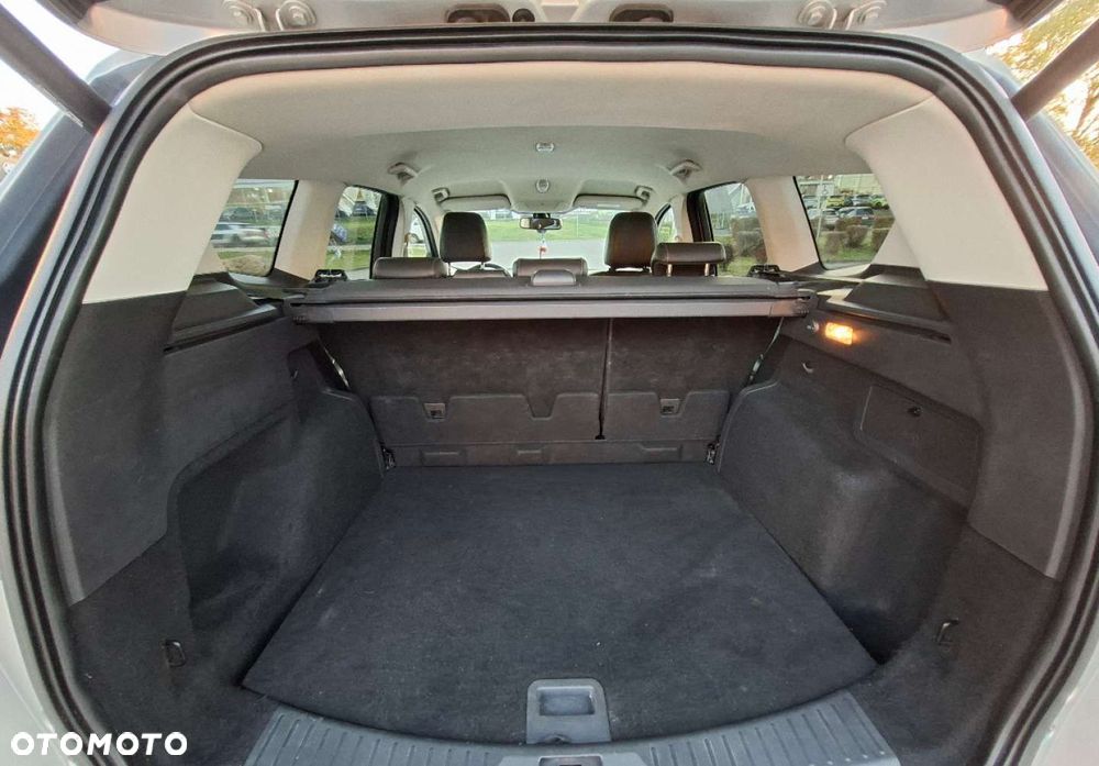 Ford Kuga - 13