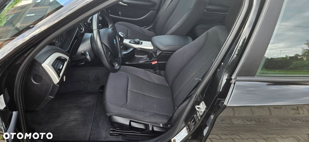 BMW Seria 1 114i - 14