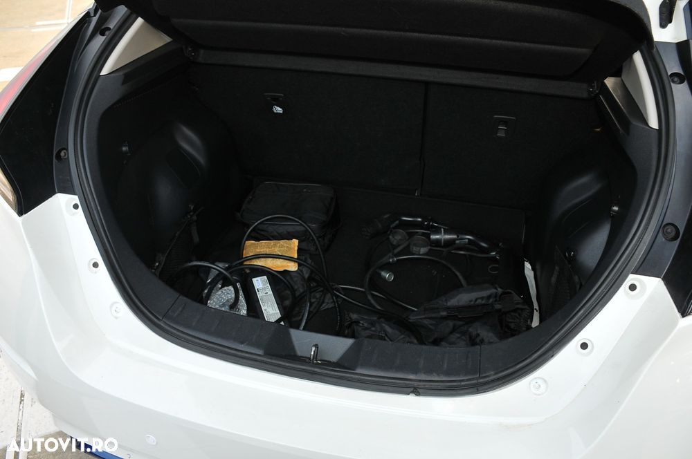 Nissan LEAF 40 kWh N-Connecta - 20