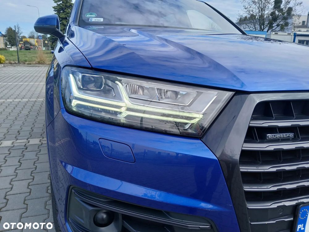 Audi Q7 - 7