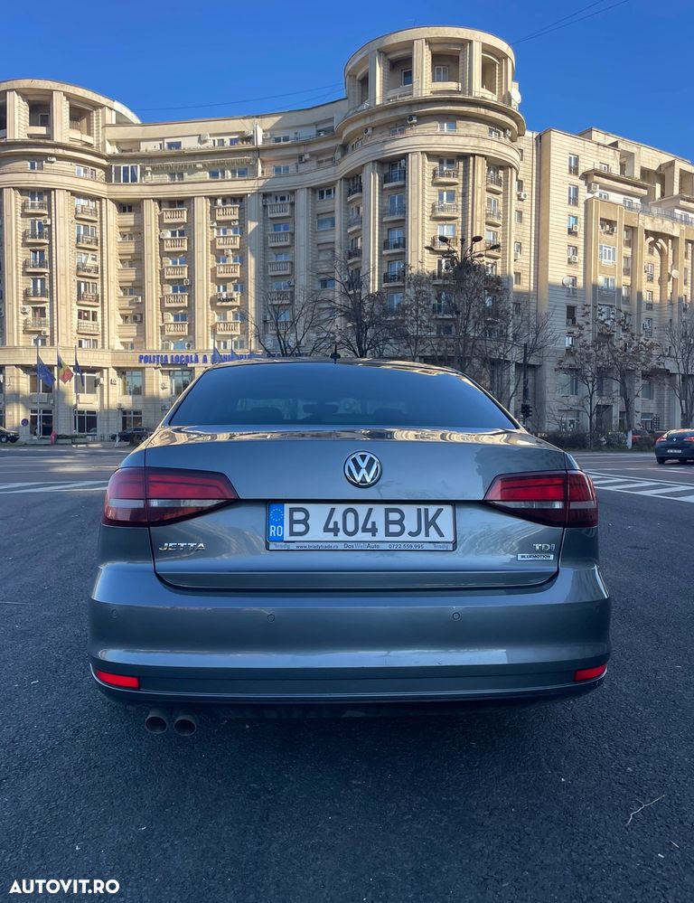 Volkswagen Jetta 2.0 TDI DSG Comfortline - 2