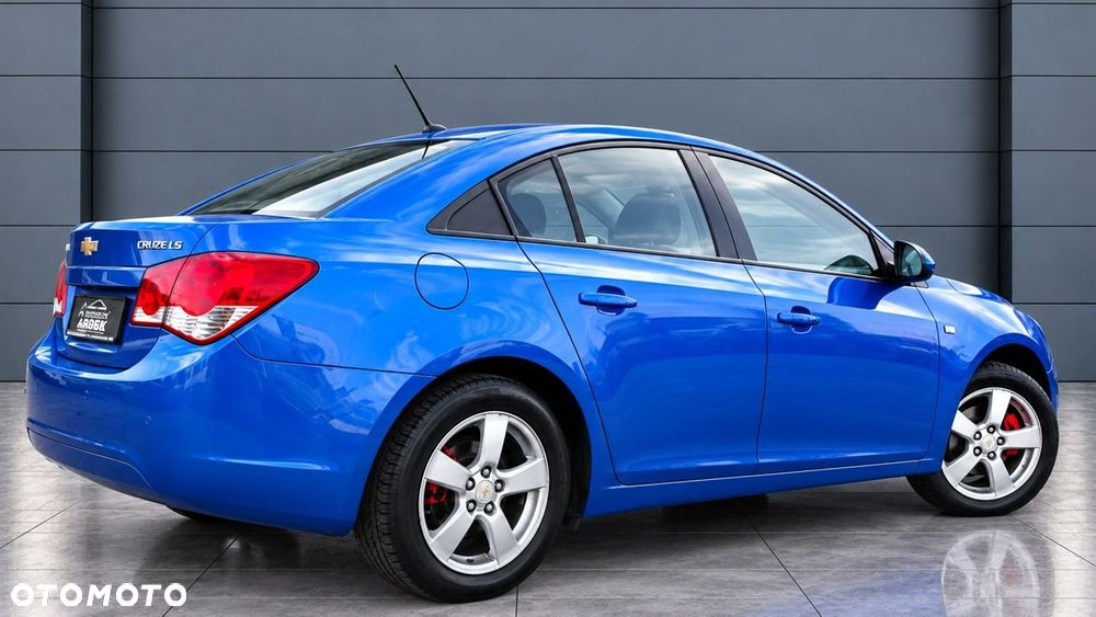 Chevrolet Cruze 1.6 LS - 22