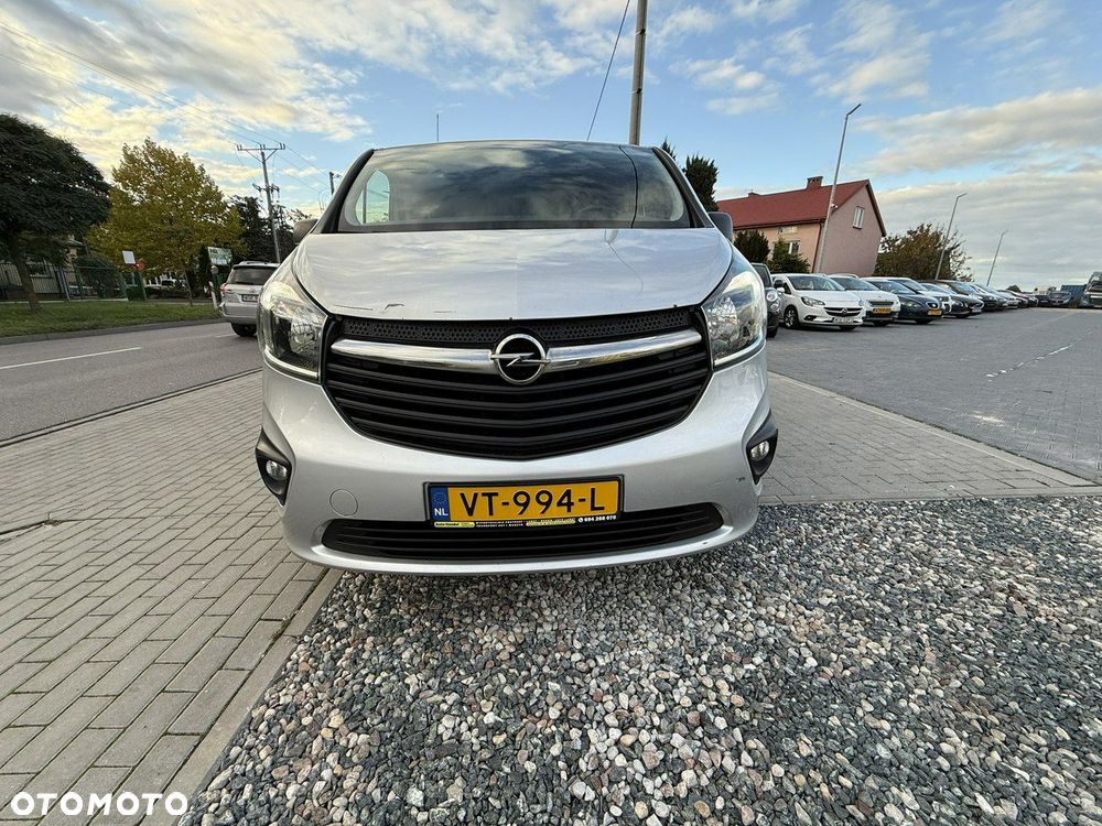 Opel Vivaro - 11
